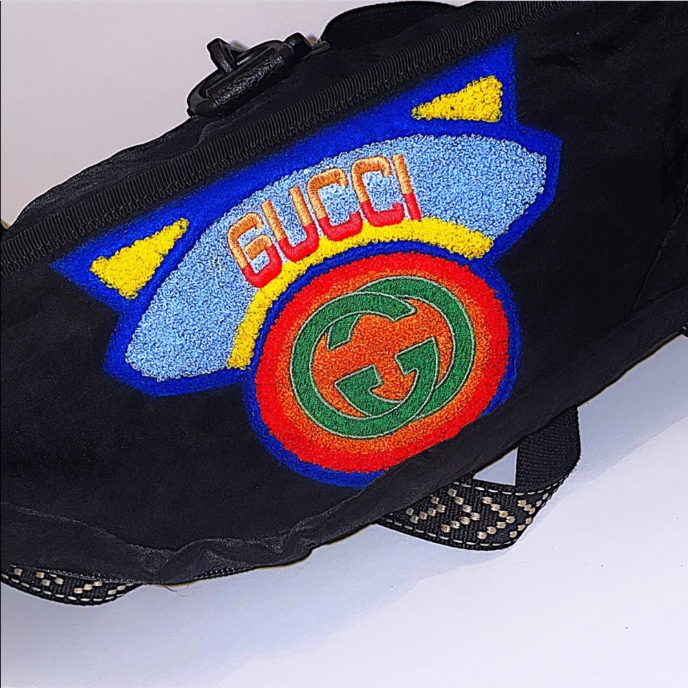 Authentic Gucci Black Nylon Embroidered Logo “Loved” 2 Way Backpack/Body Bag - Picture 3 of 13